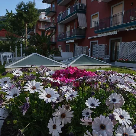 Giardino Archeologico 4*