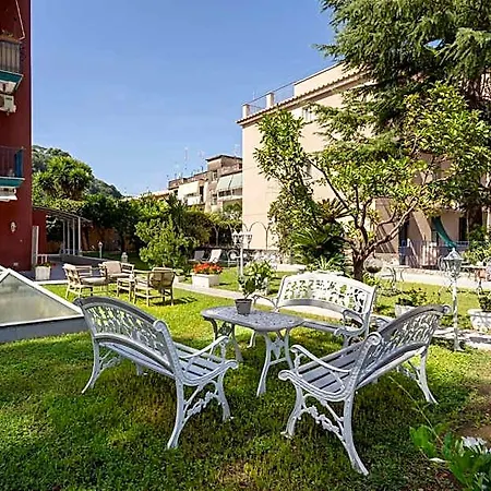 Giardino Archeologico 4* Sorrento