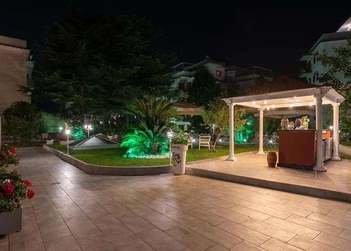 Giardino Archeologico 4* سورينتو