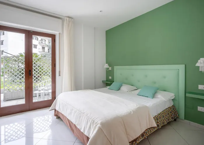 Giardino Archeologico 4* Sorrento