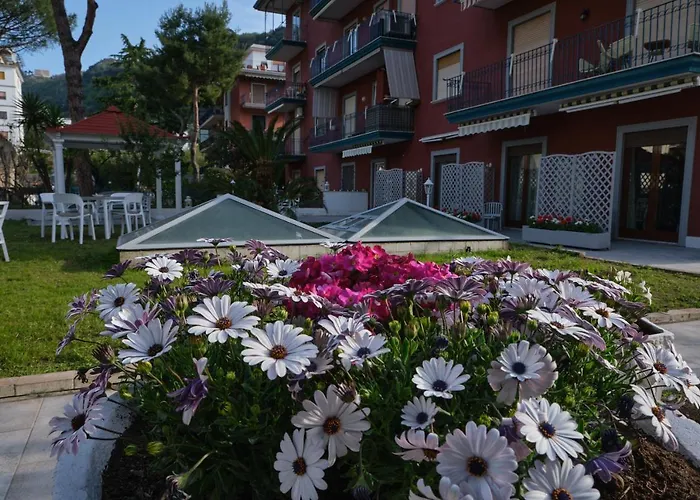 Giardino Archeologico 4*